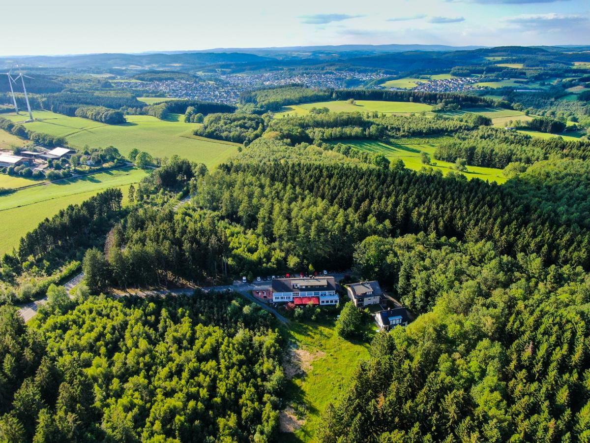 Hotel Landhaus Berghof Wenden  Dış mekan fotoğraf